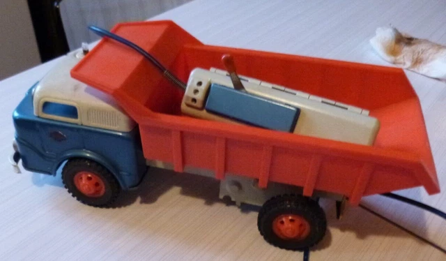 Jouet ancien camion benne Tonka (Gebraucht) in Bière für CHF 5 – mit