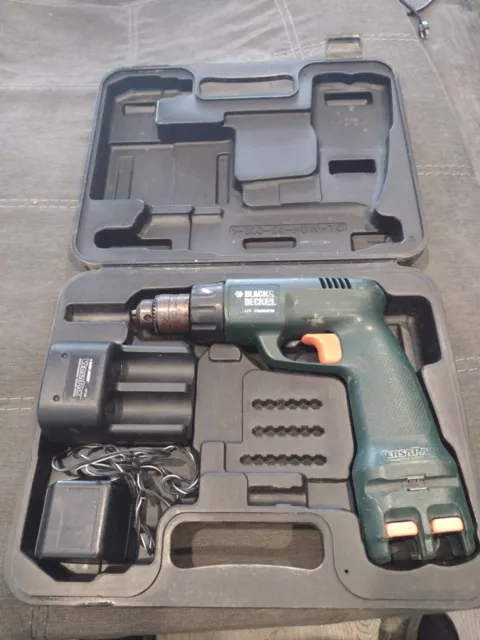 BLACK & DECKER VP870 7.2V Type 1 Drill with 2 Batteries (No Charger)