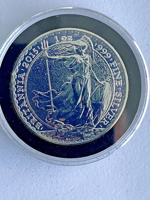 2015 1oz 999 Fine Silver Britannia Two Pounds Coin in capsule