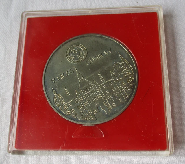 DDR MEDAILLE 750 Jahre G strow 1228 1978 Schloss G strow Im Etui ddr-medaille-750-jahre-g-strow-1228-1978-schloss-g-strow-im-etui
