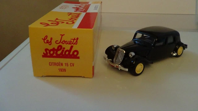 Solido 1/43 - Citroen DS Cabriolet 1961 Verte