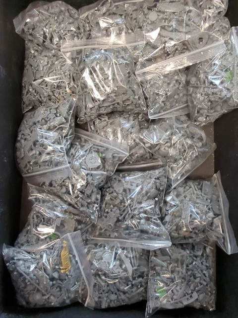 Spiele Workshop Warhammer 40k ZUFÄLLIGE gemischte Bits 80G Job Lot Marine Chaos Orks