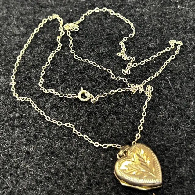 Vintage 9Ct Gold Opening Puffy Heart Locket Necklace Foliate Engraved Pendant