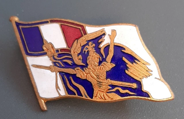 Insigne Marine Française 1940 Torpilleur La TROMBE Augis - émail, Original WWII, Occasion Avec éclat