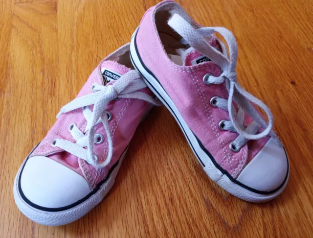 CONVERSE Chuck Taylor* All Star *Low Top* Pink Sneakers*Toddler Girls Size 9