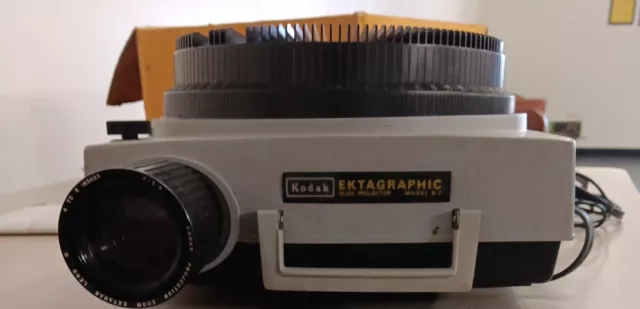 Kodak Ektagraphic Model B-2, Slide Projector