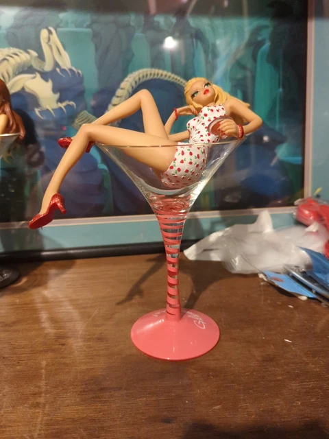 Woman Girl Cocktail Martini Glass Ceramic Party 21st Birthday Red Strawberry