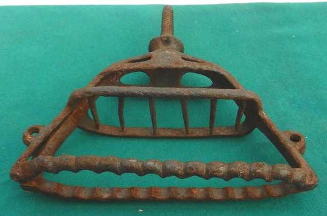 Unusual Item - Antique 19th C Cast Iron Mop Head Holder - 7" x 8" - Sharp Spikes 2