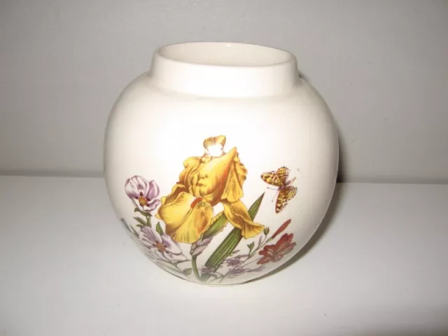 Mason's Ironstone Ginger Jar (no lid) Cream With Yellow Floral 5" Height VGC