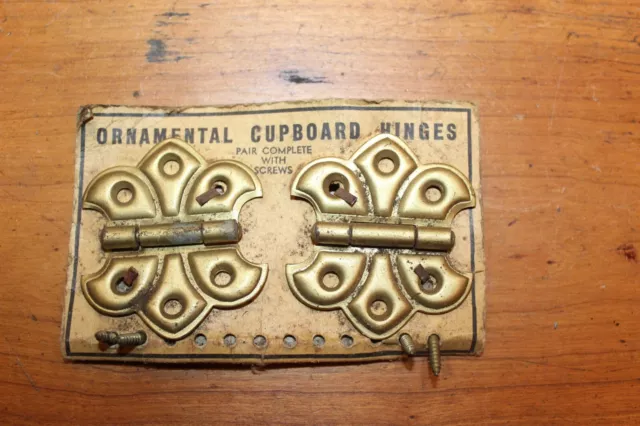 Pair of NOS Vintage Ornamental Cupboard Fleur de Lis Butterfly Hinge M-80