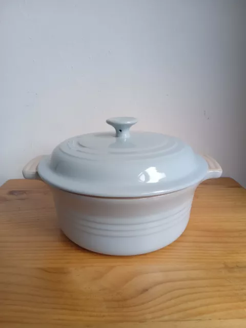 Olla azul Le Creuset 22 cm con tapa gres