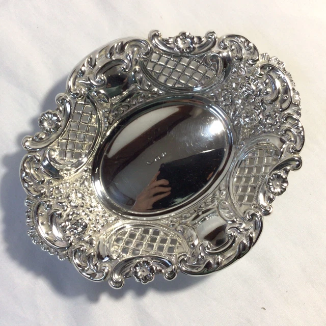 1961 Solid Silver Openwork Pierced Bon Bon Bowl by J T Deeley Ltd 84.68g.