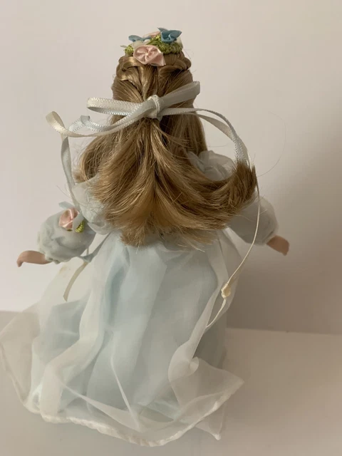 Fairy Tale Collection Cinderella Avon Porcelain Doll & Stand 1984 9 1/4" 3