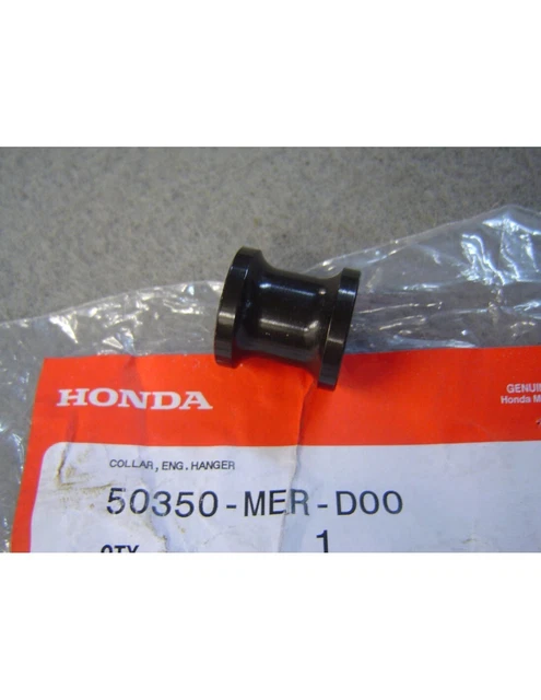 Entretoise fixation moteur de CBF600 04-07 CB600F 05-06 HONDA 50350-MER-D00