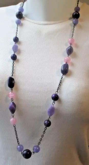 Grand collier sautoir perles résine améthyste violet rose bijou vintage 5502