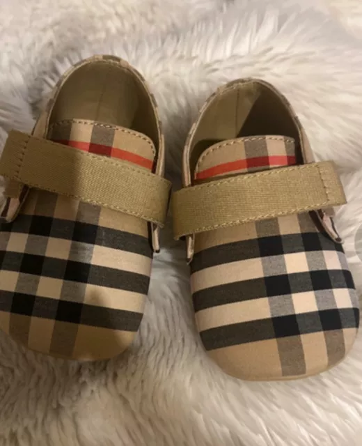 burberry baby girl shoes size 19
