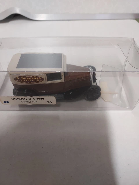 Solido 1/18 – Citroën C4 Fourgon 1930 Rouge – LE434 150729-00 – Occasion Comme Neuve