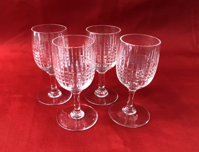 1 verre à pied porto / liqueurs cristal de BACCARAT modèle NANCY 10cm no vin eau