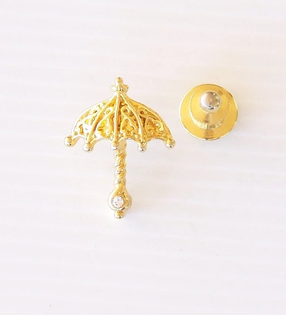 Lapel brooch discount