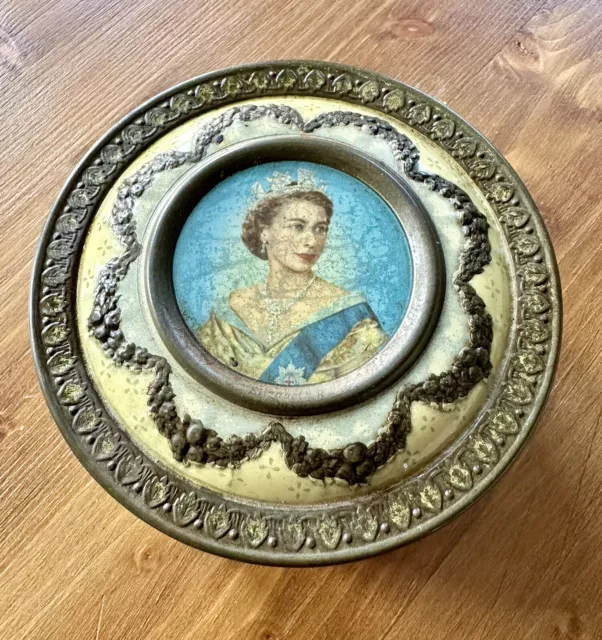 Collectible Vintage Queen Elizabeth II Christmas Meltis Chocolate Tin 50’s