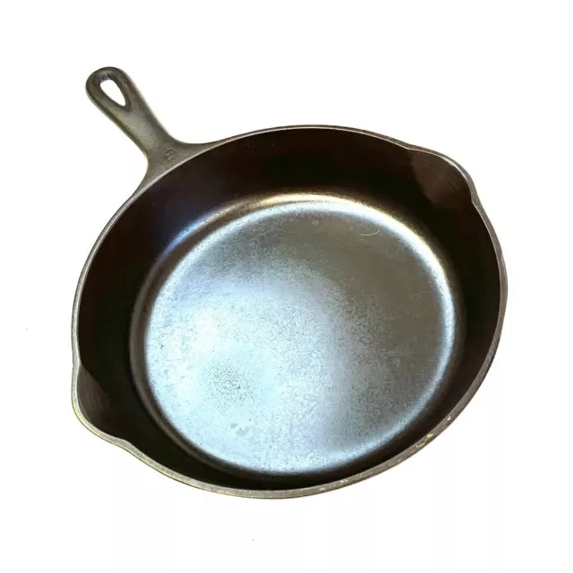 Cast Iron Wagner #6 Skillet, Restored, Flat Bottom, 2 Spouts, Smooth Inside