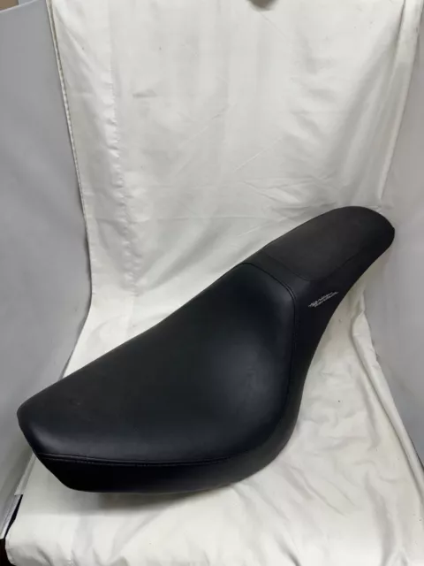 badlander seat softail