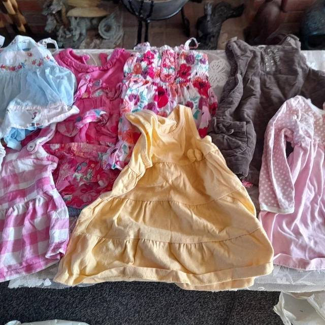 Mixed Bundle of baby Girls Clothes age 6-9 months  22 Items 2