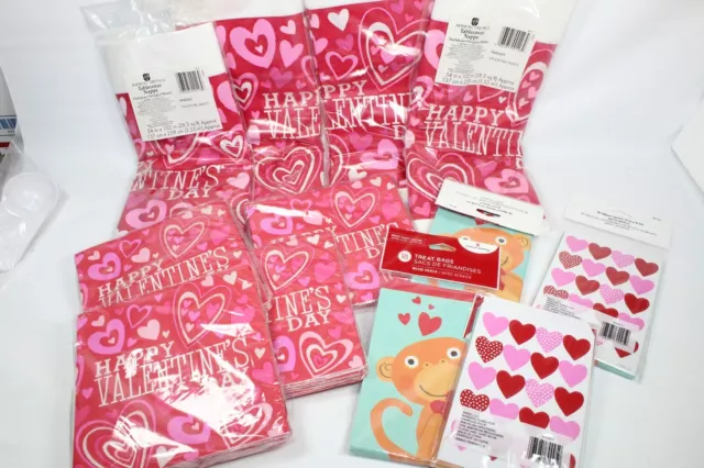 12pc American Greetings Valentine's Day Table CLOTH Napkins Cards red heart