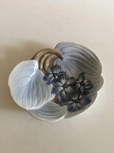 Bing & Grondahl Art Nouveau Flor Hoja Y Flor Formado Cuenco N º 1167