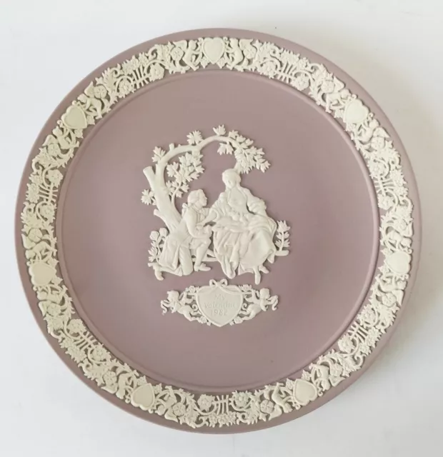 Wedgwood Flieder Jasperware Platte Mein Valentin 1982