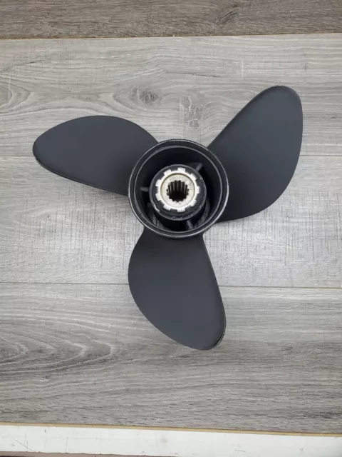 Mercury Mariner 65-150hp Propeller 13.75"x15P 15 Spline