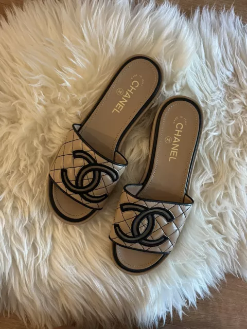 Chanel Black Lambskin CC Logo Heels Mules Slides Sandals Shoes 39 NEW 22P