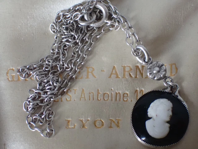 Pendentif Vintage En Argent Massif – Forme De Lama 3D, Poinçonné, Occasion En Excellent état
