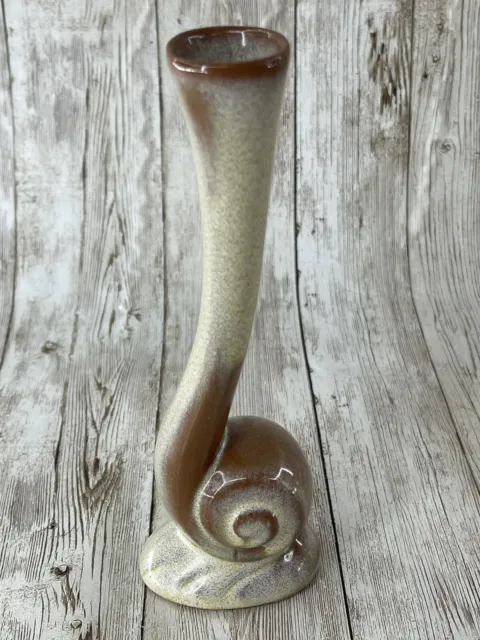 Snail Bud Vase Desert Gold Glaze on Red Sapulpa Clay Frankoma  #31 1955-1970s