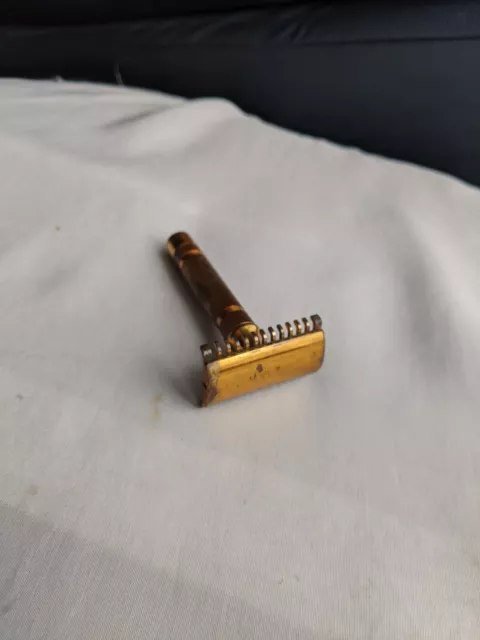 Nice Gillette 1930's New Type with Bar Handle Gold Tone DE Safety Razor