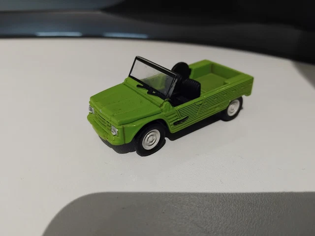Miniature Comando 1/32 – Citroën Dyane – Voiture De Collection – Occasion