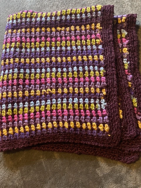 "Coperta all'uncinetto fatta a mano 36""x35"""