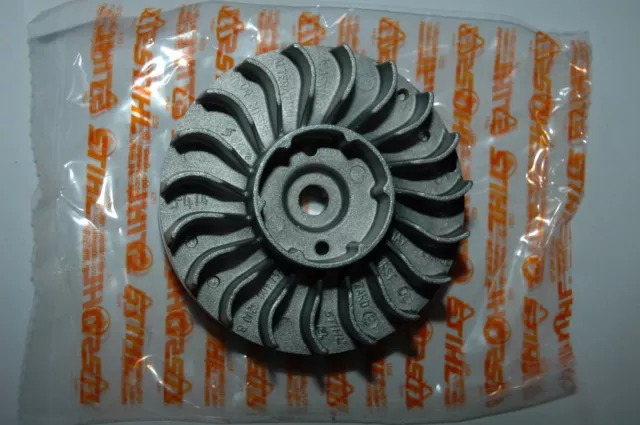 4241 Original Stihl Polrad Schwungrad BR200 BG56 BG86 SH56 SH86 C RESTPOSTEN