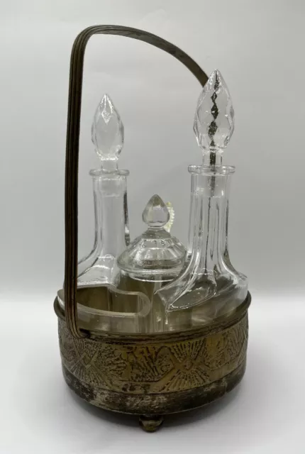 Service à condiment, poivre, sel, huilier, vinaigrier. Verre et laiton. Art Deco