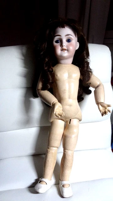 Rare Ancien Tête Poupée Porcelaine Vêtements Allemande