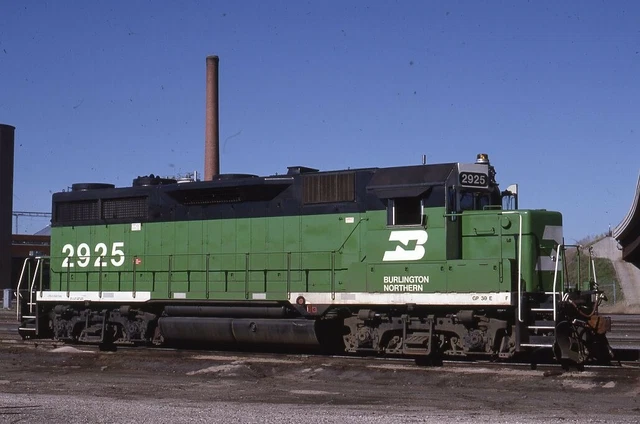 BN BURLINGTON NORTHERN Railroad Train Locomotive 2925 NORTHTOWN MN Photo Slide