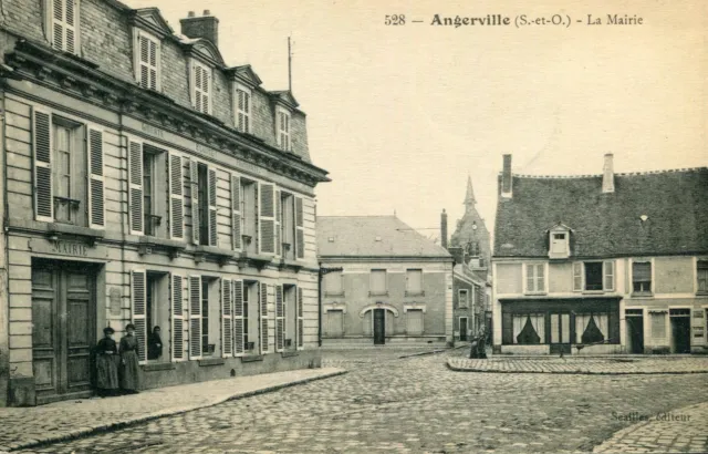 ANGERVILLE La Mairie Card