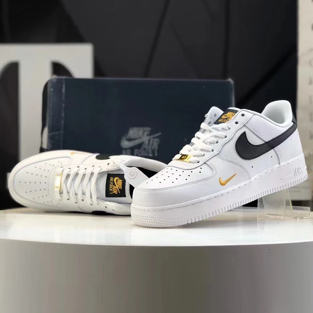 Scarpe Sportive AIR FORCE 1 '07 Bassa Bianco/Nero/Oro Scarpe Da Ginnastica