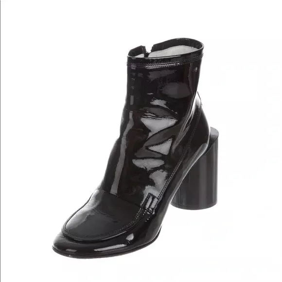 Maison Margiela patent leather ankle boots Size 7. Maison Martin Margiela