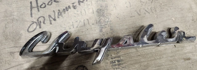 Vtg Car emblem Vtg Car emblem