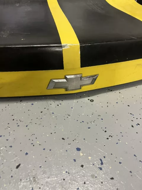 2011 Chevy Camaro Trunk Lift
