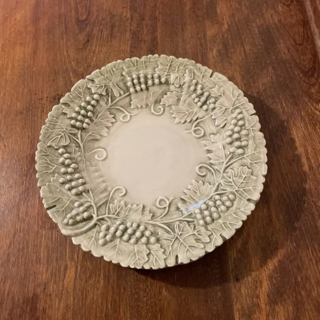 Perigrappa Light Sage Color Salad Plate by Peri Wolfman for Deruta (Italy)