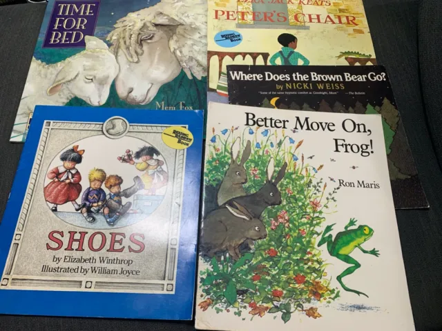 Lot 5 Teacher  Big Books Oversized Easel Shoes Peter's Chair Time For Bed +