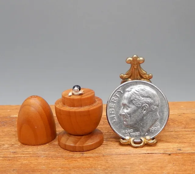Vintage OOAK Eric Horne Tiny Peg Doll In A Egg Artisan Dollhouse Miniature 1:12