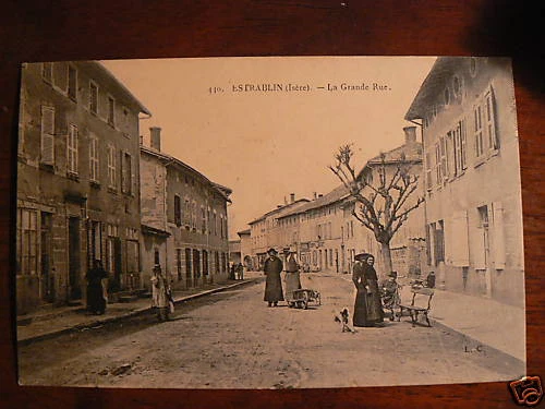 cpa 38 estrablin grande rue du village b plan animé